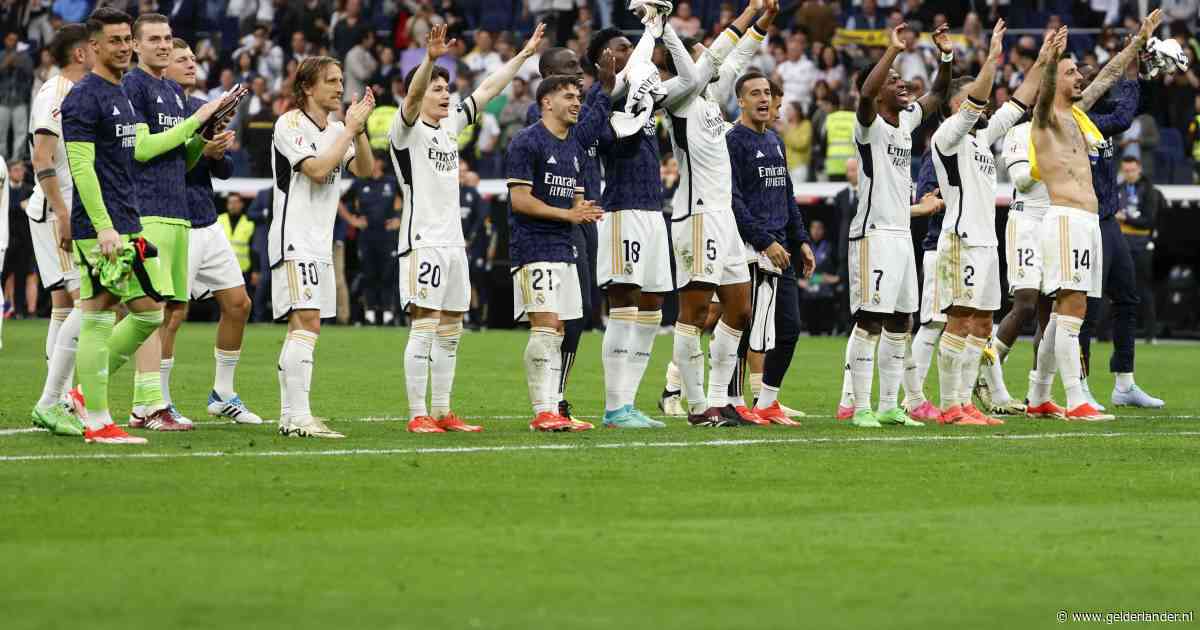 Real Madrid kroont zich door verlies FC Barcelona voor 36ste keer tot kampioen van Spanje