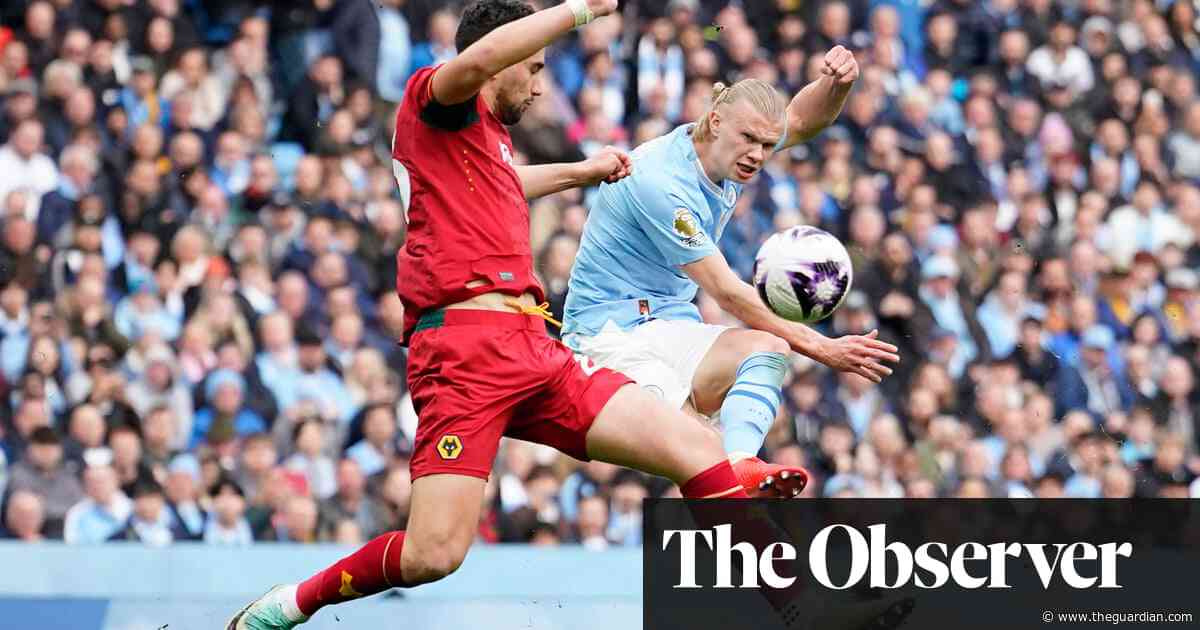 Four-star Haaland shines as Manchester City sink Wolves in title pursuit