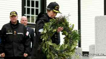 Princess Anne lays wreath at B.C. veteran's cemetery; receives 21-gun salute