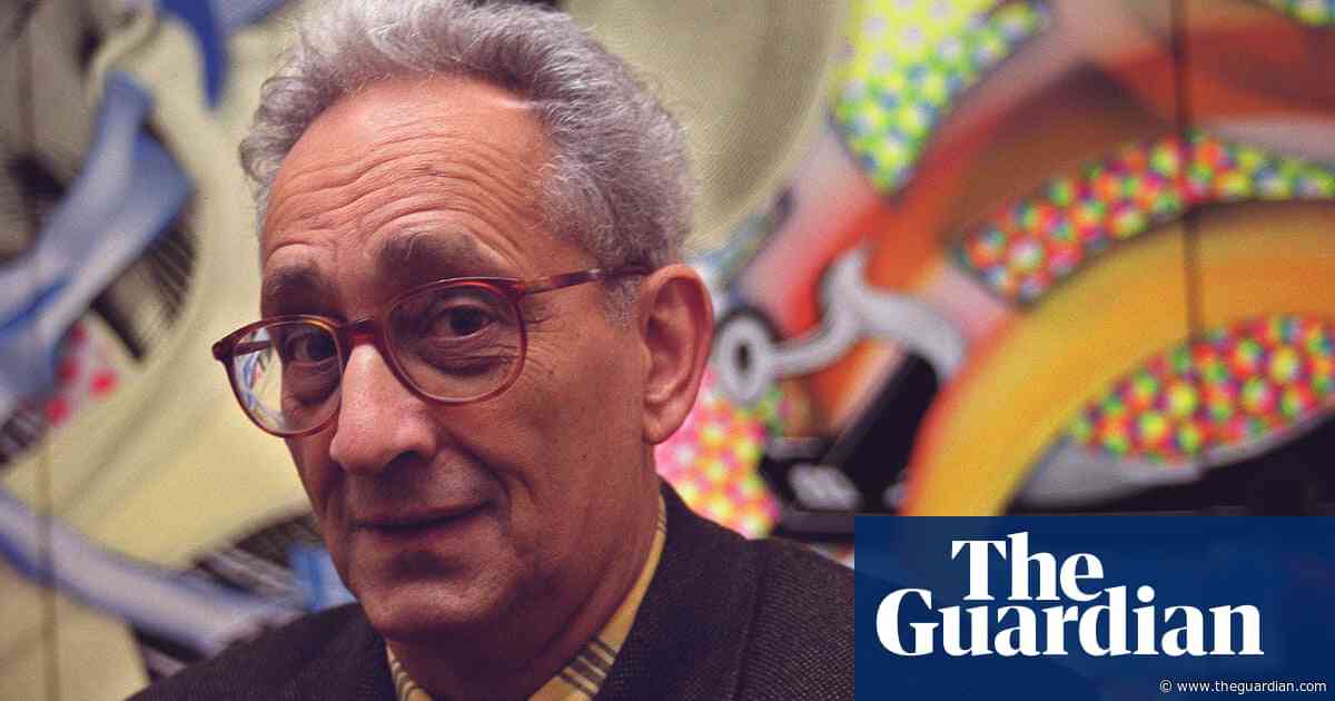 Frank Stella, influential American artist, dies aged 87
