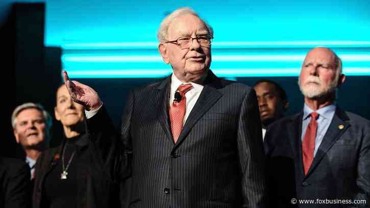 Buffett explains Berkshire's reduced stake in Apple at annual company meeting