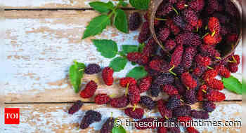 10 reasons to have mulberries in summer