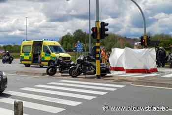 Motorrijder (30) zwaargewond na ongeval aan verkeerslichten