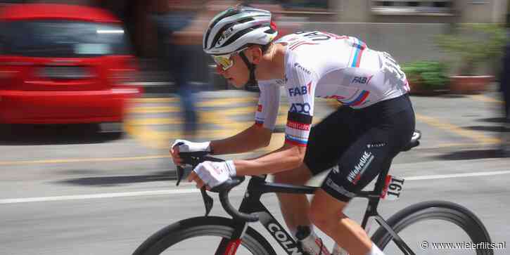 Giro 2024: Tadej Pogacar droeg rouwband na overlijden van jeugdrenner Pogi Team