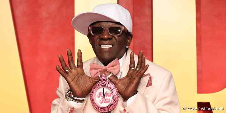 Flavor Flav Pledges Support to US Women's Olympic Waterpolo Team for Olympics 2024