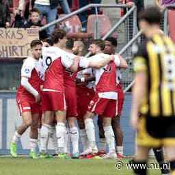 FC Utrecht verslaat noodlijdend Vitesse en houdt druk op Ajax