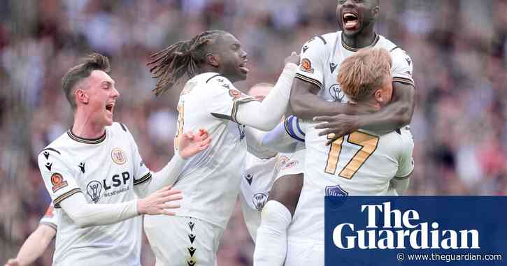 Bromley promoted to EFL after penalty shootout win over Solihull Moors