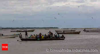 Iranian boat intercepted off Koyilandy coast, six Indian fishermen held