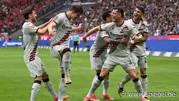 Bayer Leverkusen besiegt Eintracht Frankfurt 5:1, Traumtor von Granit Xhaka