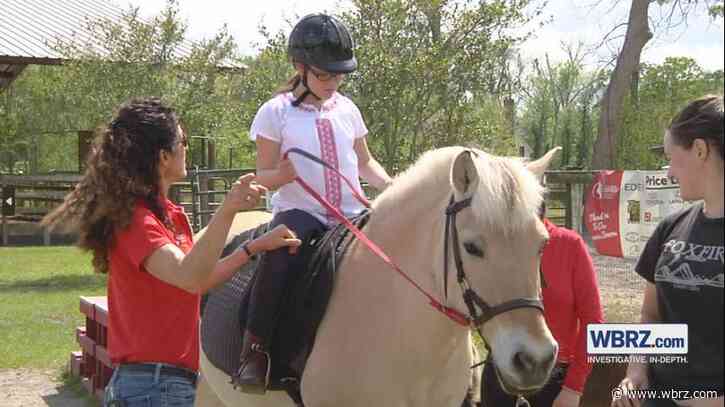 GaitWay Therapeutic Horsemanship hosts 8th annual Derby Day