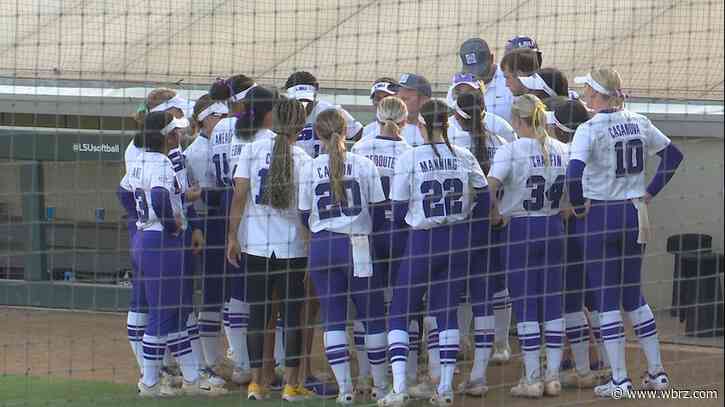 LSU softball drops regular season finale to Liberty, will be eight seed at SEC tournament