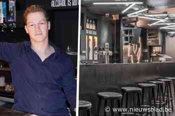 Andreas (25) laat zijn twee cafés in Overpoort over: “De mentaliteit van de jeugd is niet meer zoals vroeger”