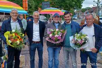 Markt in Zonhoven bestaat 25 jaar: stichters in de bloemen gezet