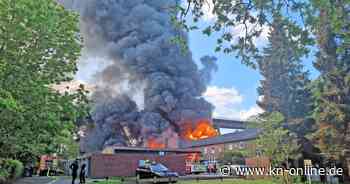 Feuer Rendsburg: Brand in Schuppen und Wohnhaus – Hochbrücke gesperrt