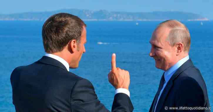 Macron straparla e suscita i lazzi dei russi: per fortuna l’Europa non è più al centro del mondo