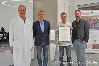Brüderkrankenhaus Paderborn mit Gold-Zertifikat ausgezeichnet