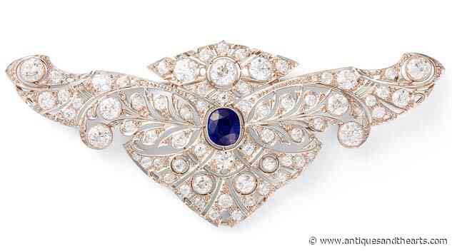 Kashmir Sapphire Brooch Earns $437,500, Tops Grogan’s Sale