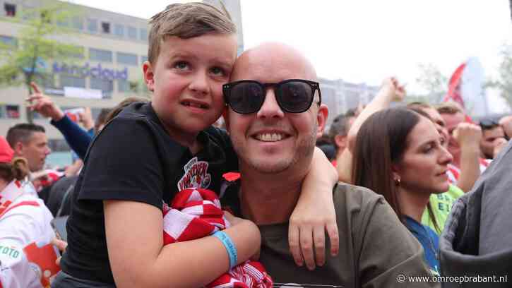 Deze fans vierden het PSV-feest mee: 'Hoe wij ons hebben voorbereid? Nie'