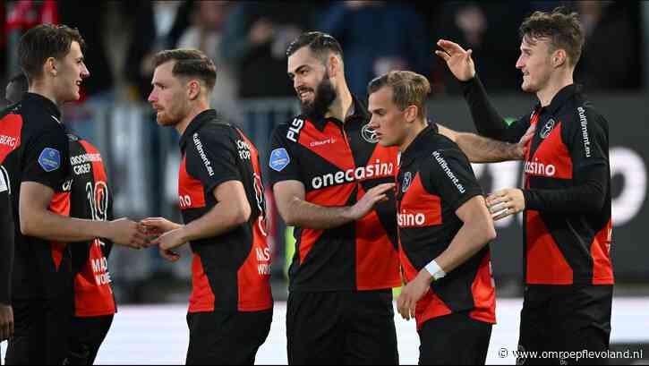 Almere - Almere City ook volgend seizoen in eredivisie na nederlaag Excelsior