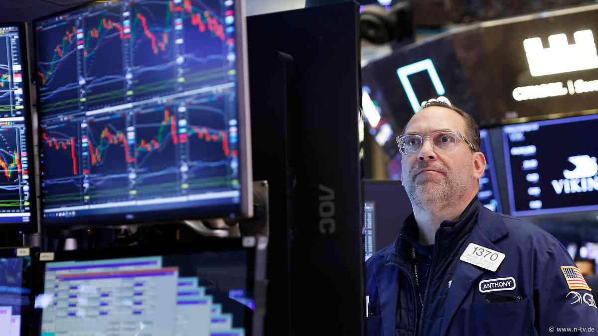 Buffet setzt Apple zu: Neue Zinshoffnungen treiben Wall Street an