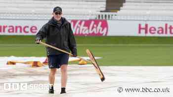 Middlesex v Leicestershire abandoned as draw