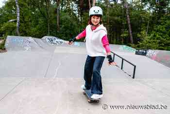 61-jarige Martine uit Genk leert … skaten: “Reacties van anderen mogen je nooit tegenhouden”