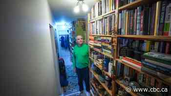B.C. man losing vision wants homes for 3,450 books