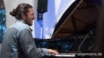„Alter“ Jazz als neuer Trend: Emmet Cohen lässt in Neuburg die Klaviertasten glühen