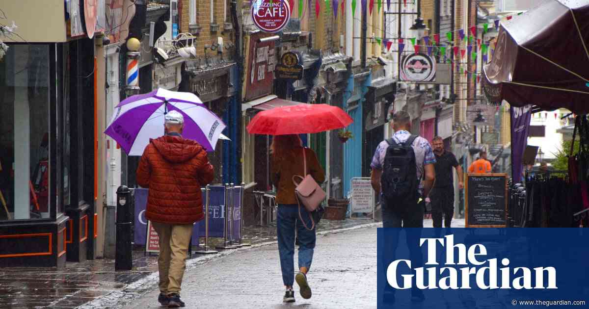 Wet weather woes cause damp start to spring for retailers and restaurants