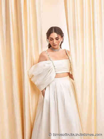 Aditi paints a picture of serenity in ivory