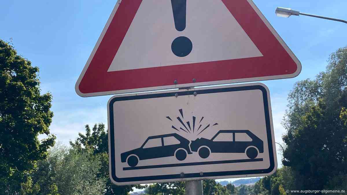 Pkw-Fahrer übersieht anderes Auto: Unfall in Schöffelding