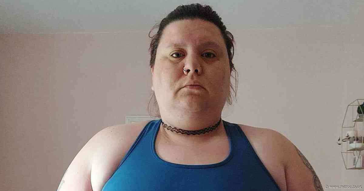 Woman who cried in pain when walking down street loses 12st after weight loss surgery