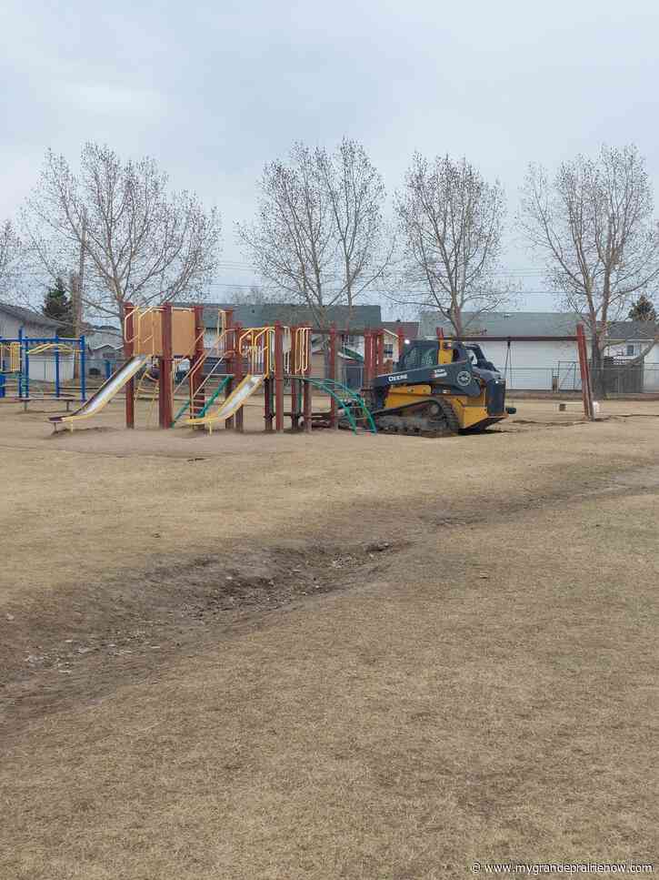Wembley Elementary School to replace 40-year-old playground