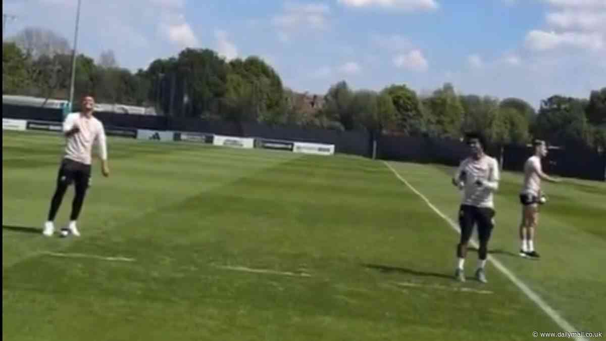 Arsenal fans convinced their Premier League hopes are OVER after hilarious footage shows Fulham players flying kites at training ahead of their clash against Man City this weekend