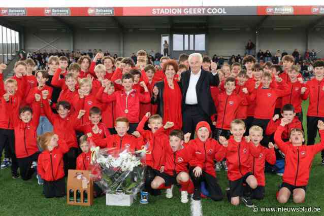 Geert Cool (74) droomt nu van profvoetbal met SK Roeselare, maar is ook in de wolken dat stadion van Winkel Sport naar hem is vernoemd: “50 flessen champagne drink je leeg en het is weg, maar dit blijft”