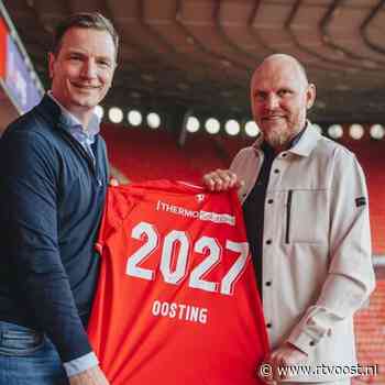 FC Twente legt Oosting definitief tot 2027 vast: "Club is volop in ontwikkeling"