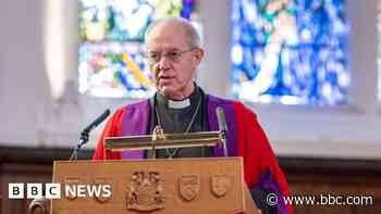 Archbishop gets honorary degree from Aberdeen uni