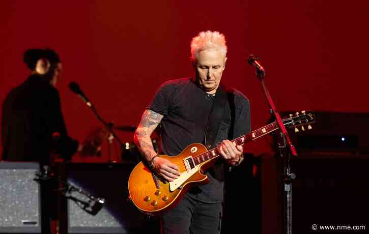 Watch Pearl Jam’s Mike McCready fall from stage but continue to play guitar solo