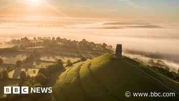 The artist creating 100 pictures of Glastonbury Tor