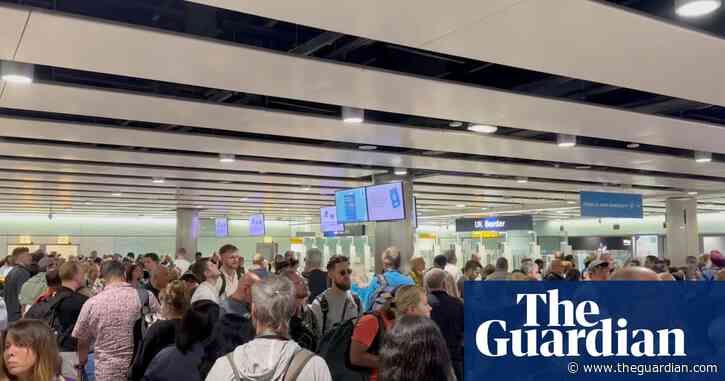 E-gates: evening of chaos at Heathrow and five other UK airports