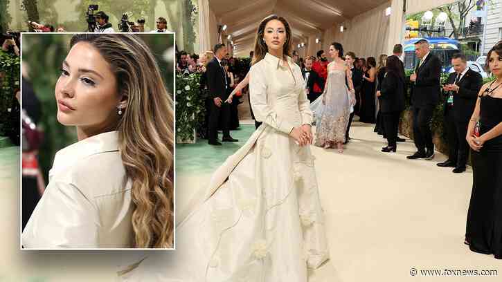 'Outer Banks' star Madelyn Cline wore eBay jewelry to the Met Gala