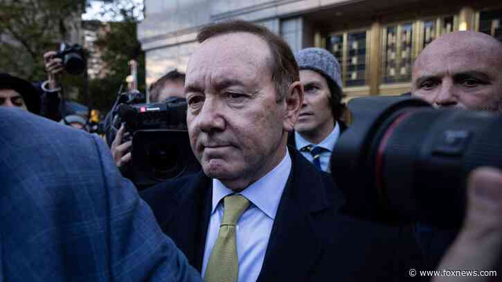 'House of Cards' star Kevin Spacey slams sexual assault claims surfaced in new doc