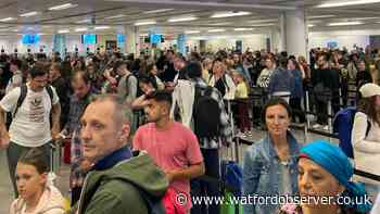 Disruption at Luton Airport after passport e-gate issue