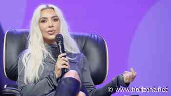 OMR 2024: Kim Kardashian performt tiefenentspannt - trotz Störrufen