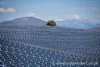 Solar panel world record broken in huge boost for renewables