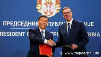 Gipfeltreffen in Belgrad: Xi und Vucic beschwören "eiserne Freundschaft"