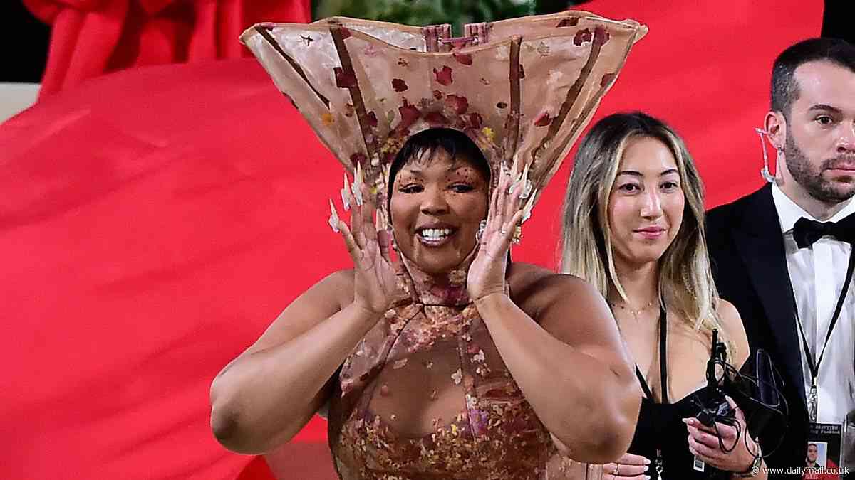 Lizzo, 36, and Linda Evangelista, 58, appear to be new best friends.... after BOTH have had to deal with cruel fat-shaming comments over the years