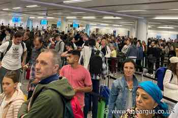 Gatwick and Heathrow disruption caused after passport e-gate failure