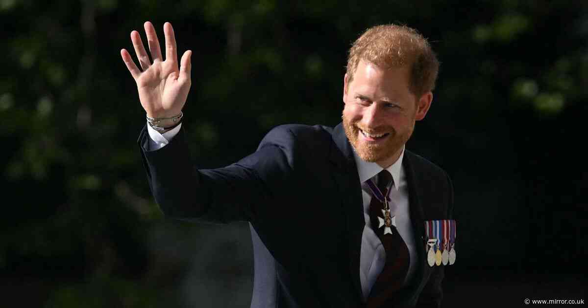 Prince Harry cuts lonely figure at St Paul's Cathedral for Invictus Games service after family snub