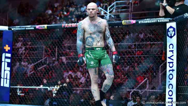 Anthony Smith explains why he declined new fight offer immediately after UFC 301 win